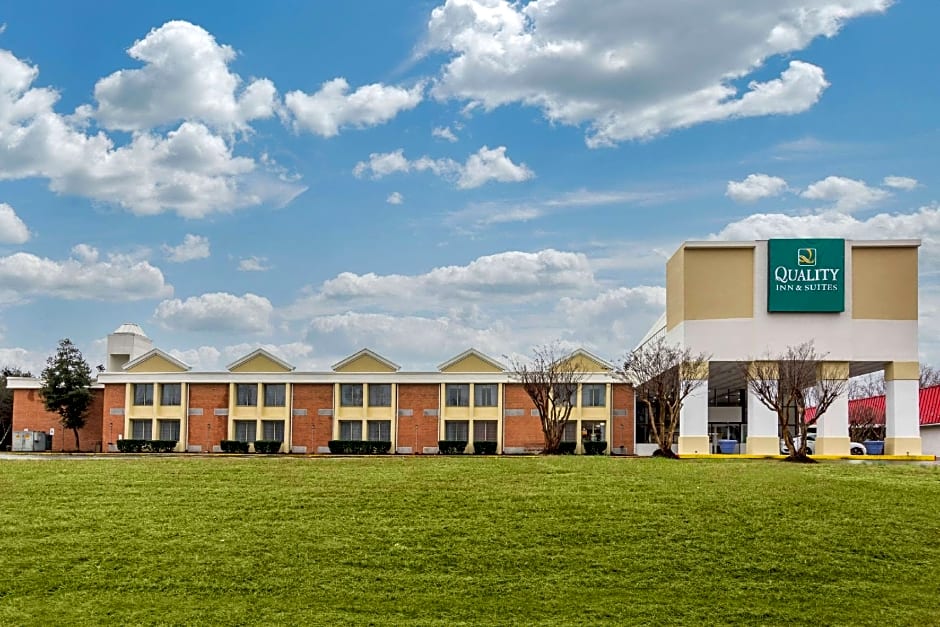 Quality Inn & Suites
