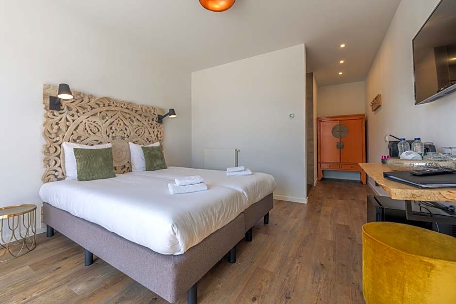 Strandhotel Dennenbos