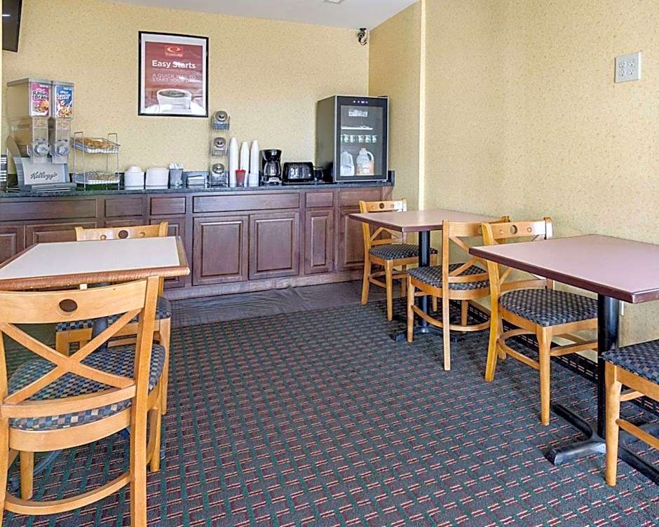 Econo Lodge Fredericksburg near I-95