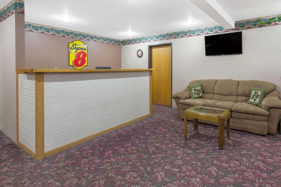 Super 8 by Wyndham Austin MN