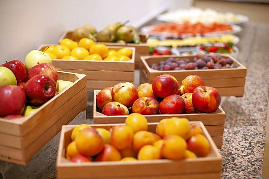 Grupotel Macarella Suites & Spa