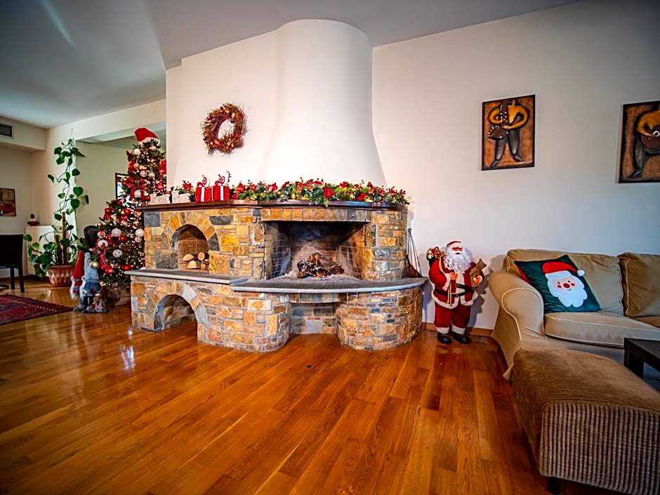 Erofili Hotel & Suites