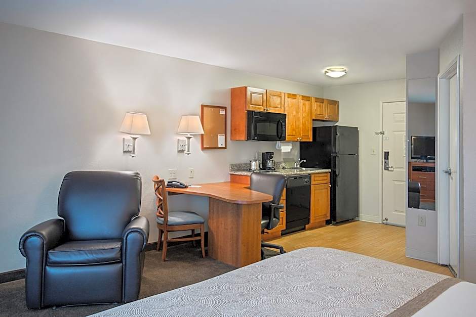 Candlewood Suites Perrysburg By IHG