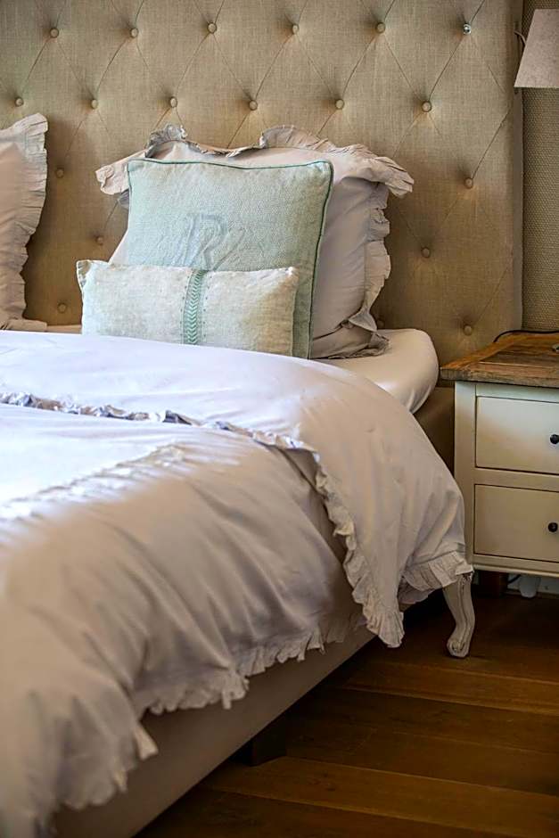 Zenzez Hotel & Lounge