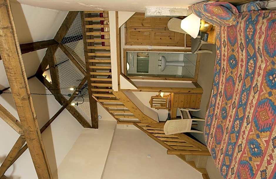 Centre Of Britain Hotel