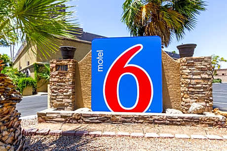 Motel 6 Glendale AZ