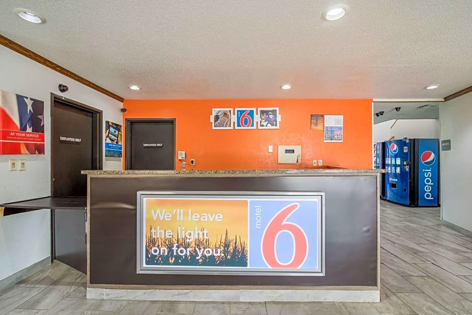 Motel 6-Fargo, ND - South