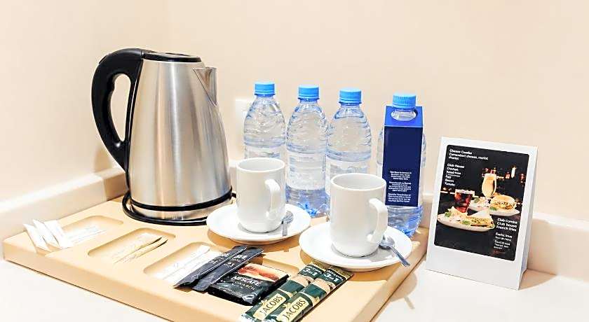 Dedeman Oskemen Tavros Hotel