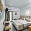 Erato Hotel
