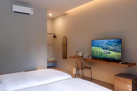 Premium Twin Room