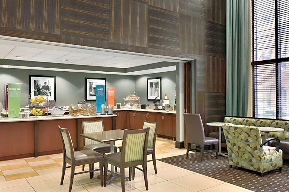 Hampton Inn & Suites by Hilton Mahwah NJ