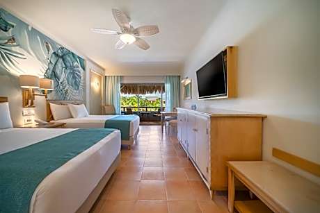 Premium Tropical View Room