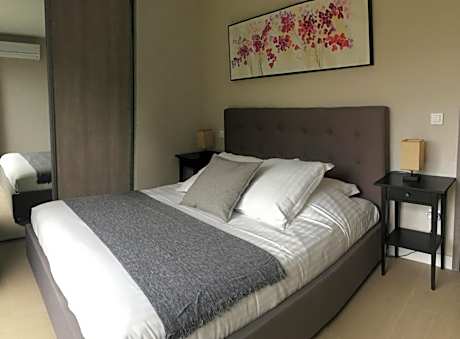 One-Bedroom Apartment with Terrace