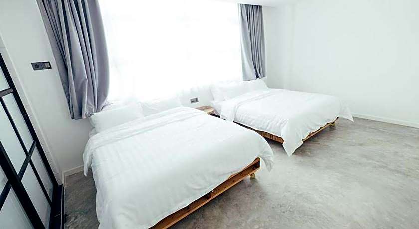 White Loft Hotel