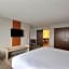 Holiday Inn Express & Suites Fond Du Lac