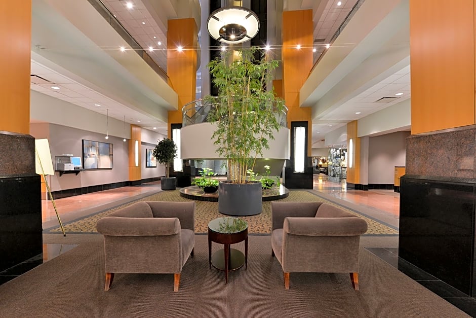 Edward Hotel and Convention Center