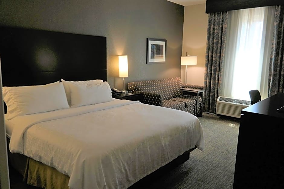 Holiday Inn Express Fredericksburg - Southpoint, an IHG Hotel