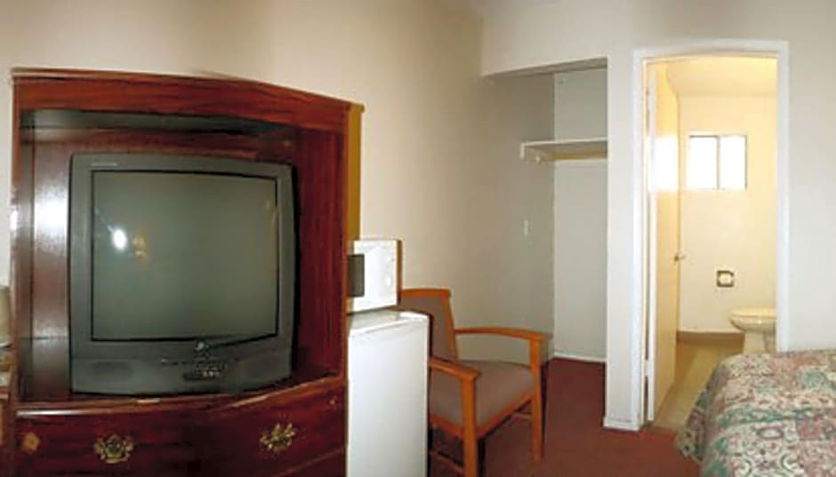 Sunset Inn and Suites West Sacramento