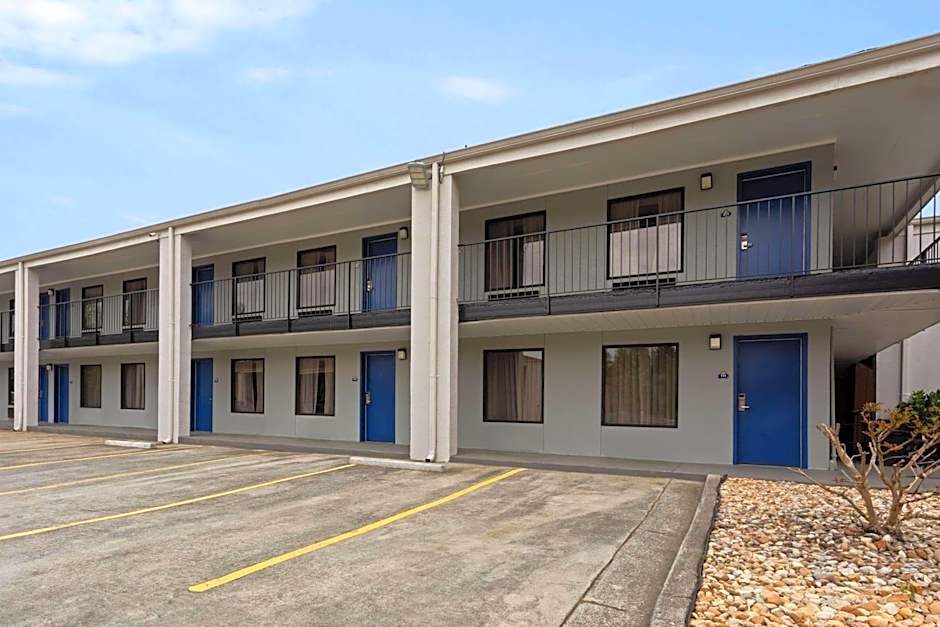 Days Inn by Wyndham Douglasville-Atlanta-Fairburn Road