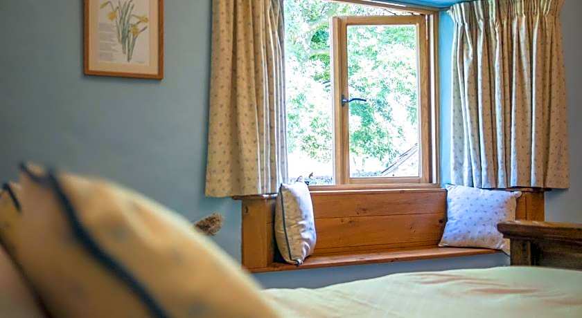 The Wayside and Whisky Barn