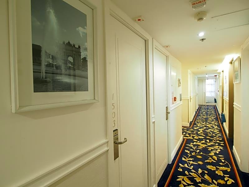 Mini Hotel Causeway Bay