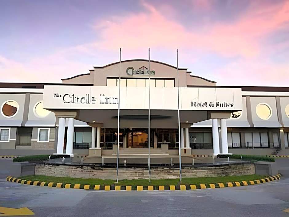 Circle Inn Hotel and Suites Bacolod