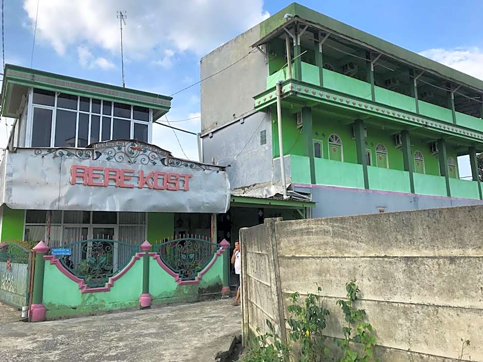 OYO Life 3874 Rere Residence Syariah