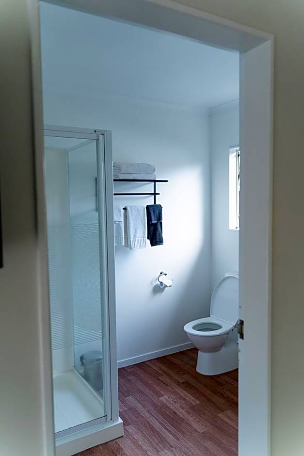 Pacific Coast Motor Lodge