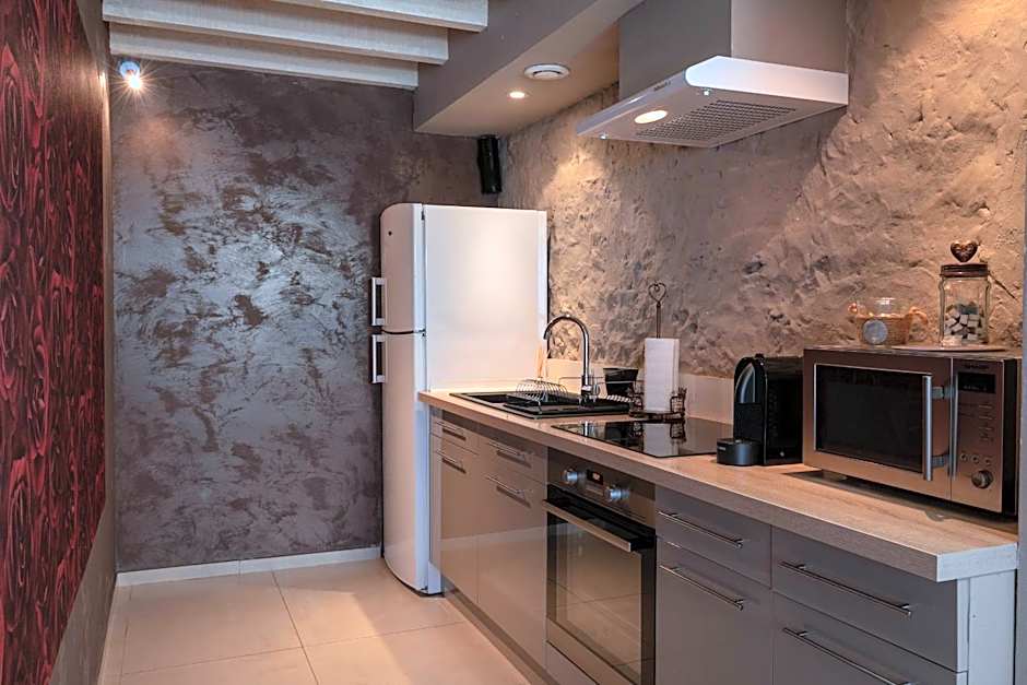 CHARME AU FIL DE L'EAU