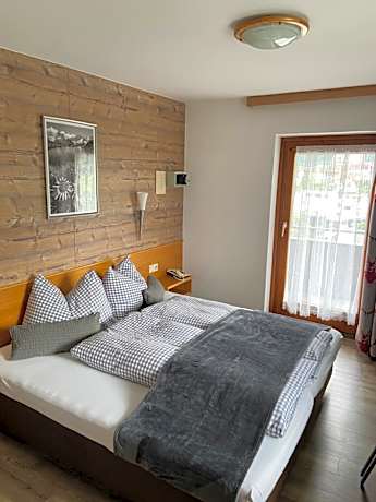 Triple Room with Balcony