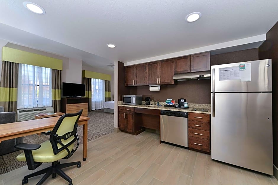Homewood Suites By Hilton Cincinnati/Mason