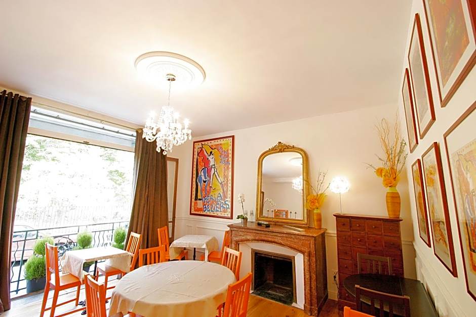 Hôtel Des Poètes avec parking sur réservation