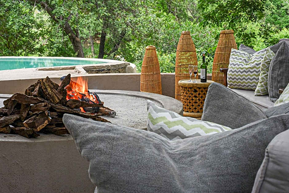 Leopard's Lair Bush Lodge