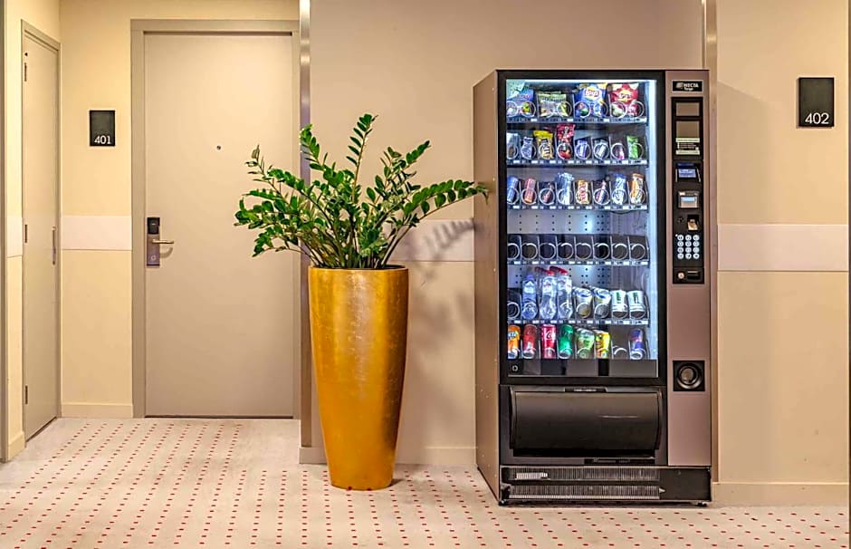 PLAZA Premium Den Haag City Center