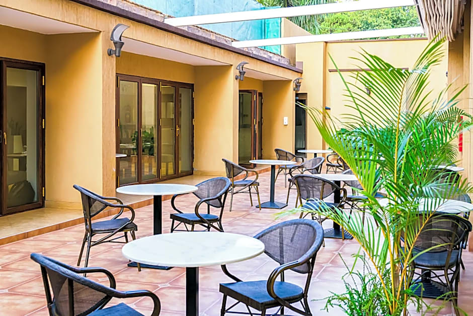 Canary Hotel Kampala