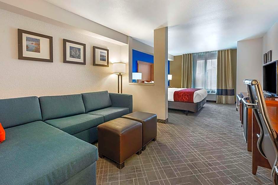 Comfort Suites Redding - Shasta Lake