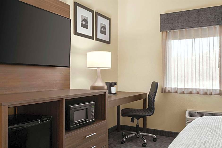 Wingate by Wyndham Appleton