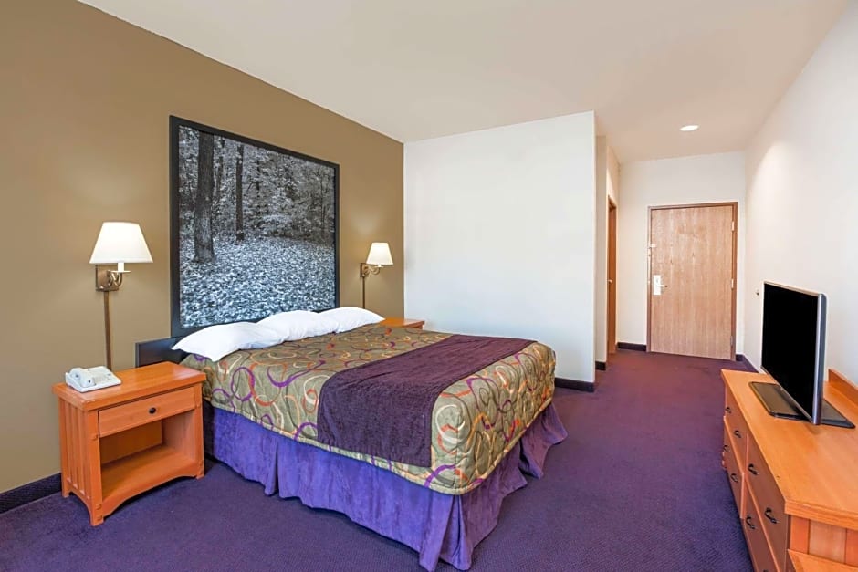 Super 8 by Wyndham Columbia East