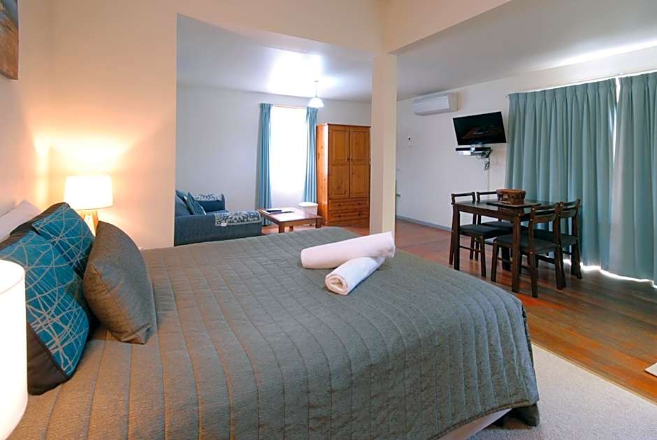 Riverview Boutique Motel