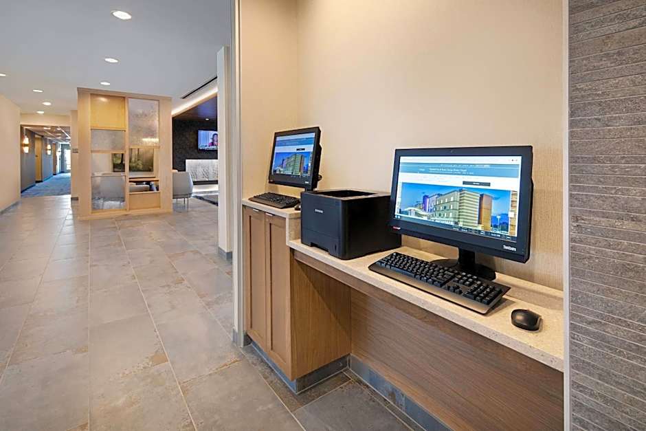 Fairfield Inn & Suites by Marriott Tampa Wesley Chapel