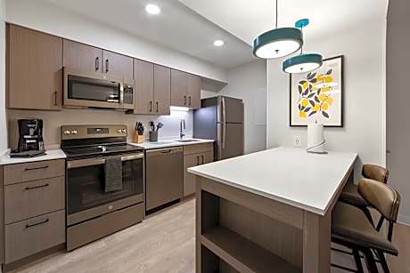 Studio Suite - King Bed