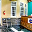 SPOT ON 2584 Hotel Karya Nunggal Asri