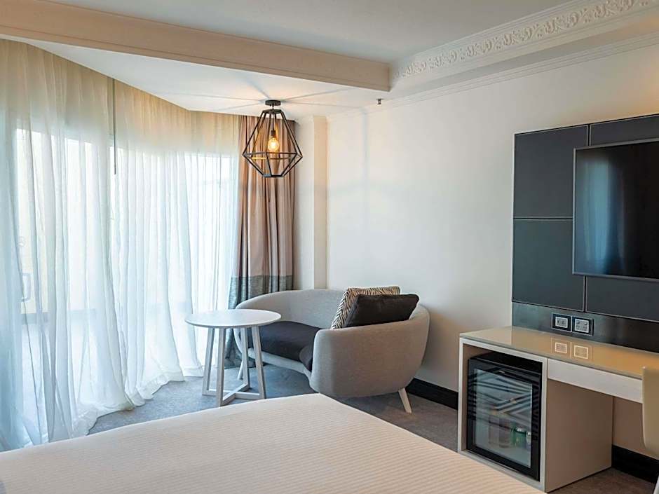 Pullman Cairns International