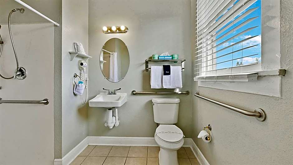 Crystal Bay Historic Hotel