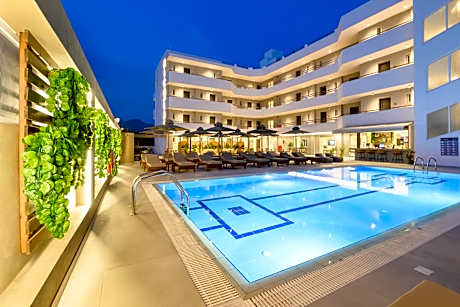 Nicolas Grand Suites, Adults Only