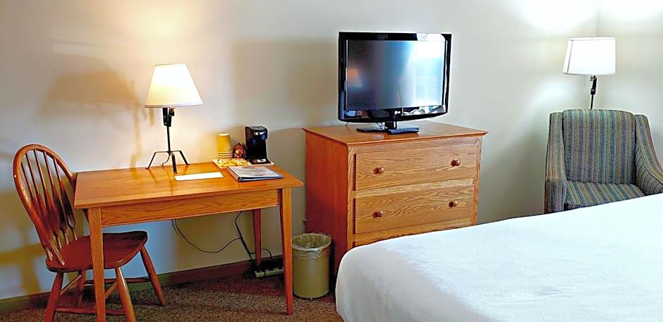 Lodging on the Square