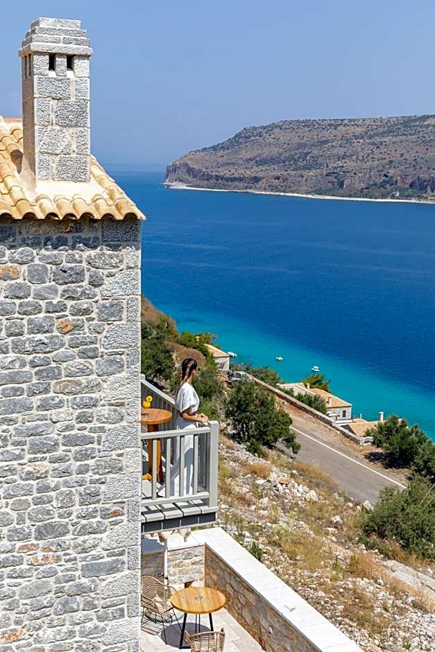 Trapela Limeni Luxury Suites