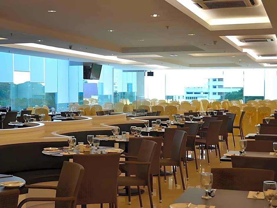 Kinta Riverfront Hotel & Suites