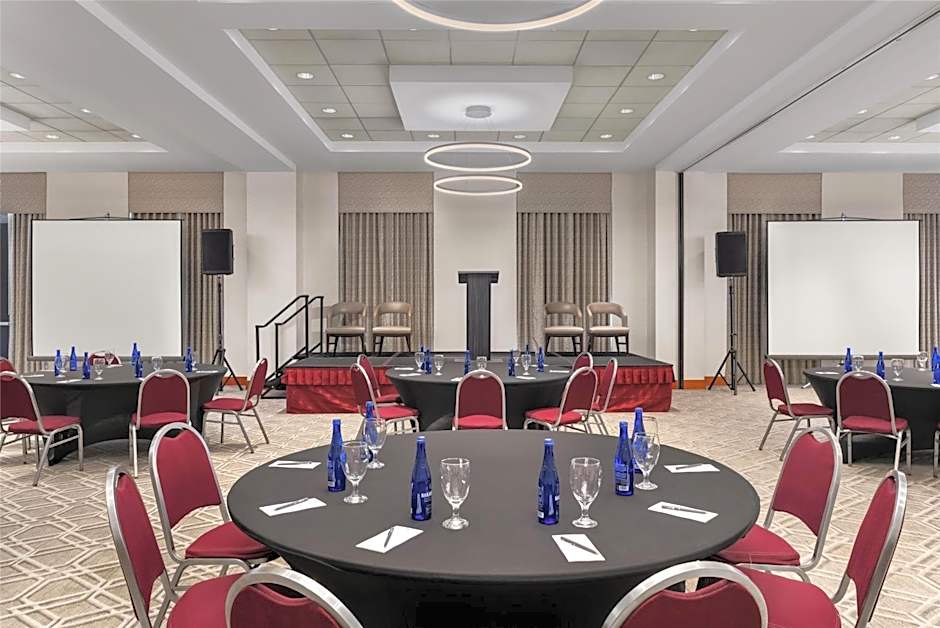 Embassy Suites By Hilton Hotel Boston At Logan Airport