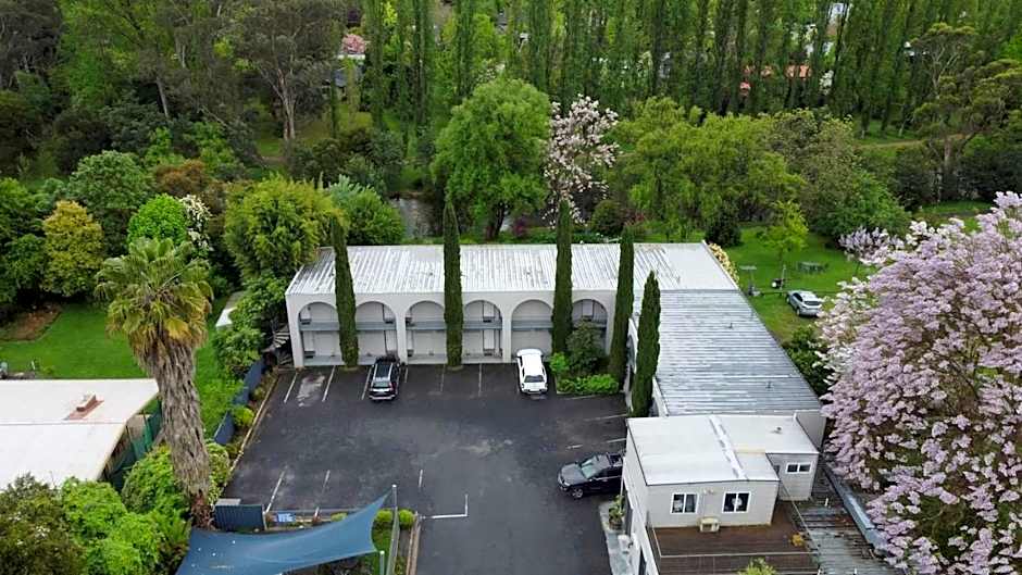 Riverbank Park MOTEL